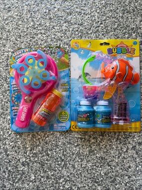 Light-Up Pink Spinning Bubble Toy for Kids - Fun Bubble Blower